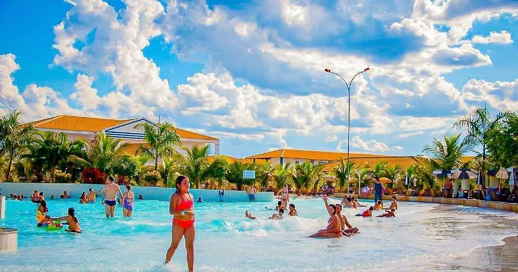 Lacqua diroma - Descanso Merecido, Park aquático 24h - PISCINA DE ONDAS, Com roupa de cama e banho Caldas Novas
